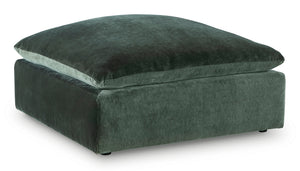 Elara Ottoman